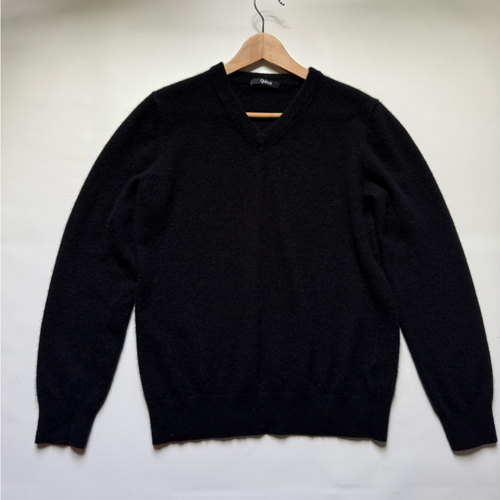 Quince women’s large 100% cashmere black V-neck sweater minimal classic preppy
